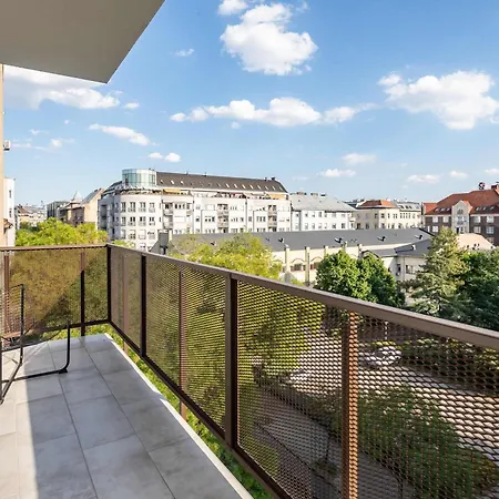 - Balcony - Modern Budapesta